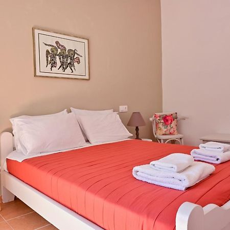 To Spiti Tou Papa Sto Vouno Guest House Kamilari Bagian luar foto