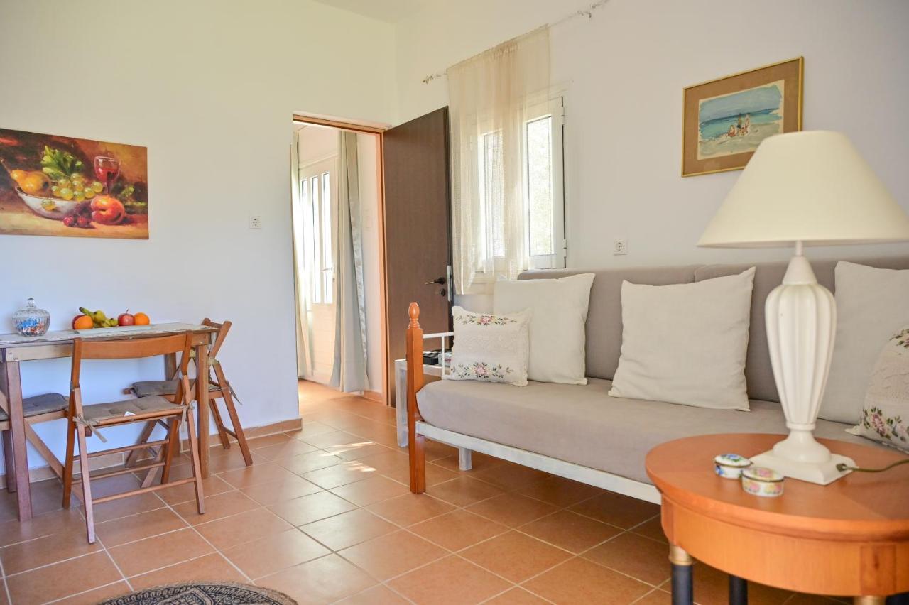 To Spiti Tou Papa Sto Vouno Guest House Kamilari Bagian luar foto