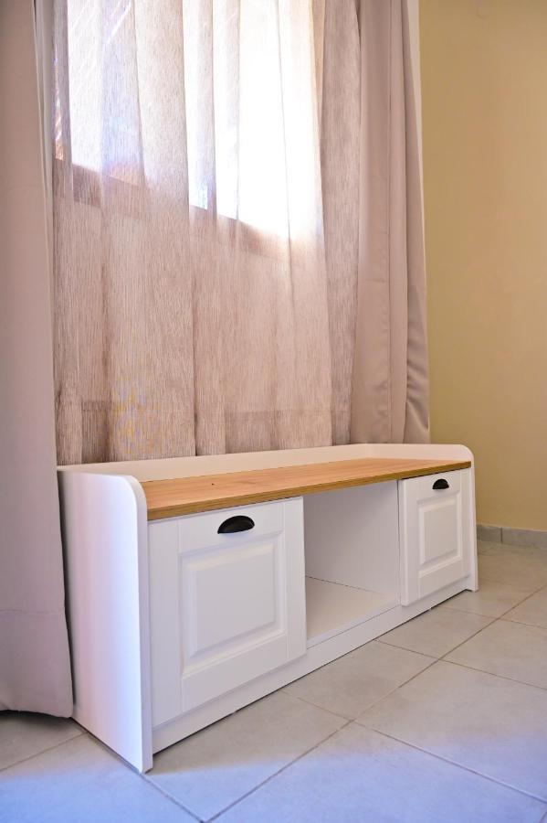 To Spiti Tou Papa Sto Vouno Guest House Kamilari Bagian luar foto